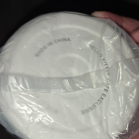 Hello Kitty Cafe Tumbler - Picture 2 of 5